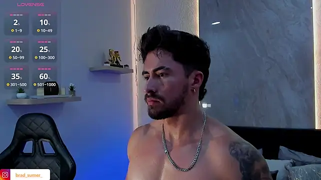 Brad_Summer stripchat live cam model