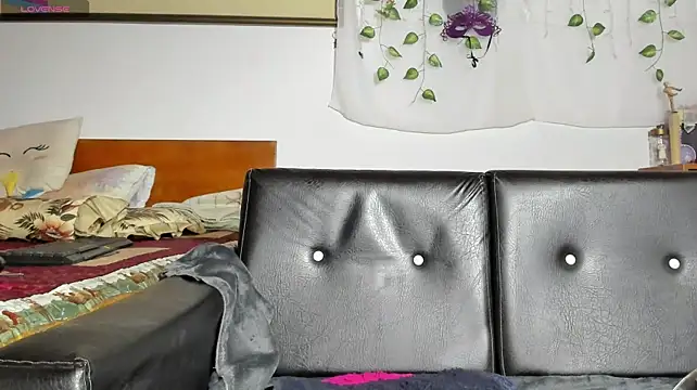 Mishell_Bons stripchat live cam model