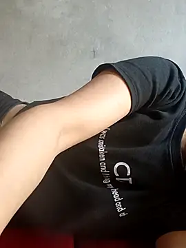 Dior-18 stripchat live cam model