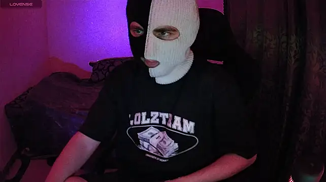 ZXCENSORED- stripchat live cam model