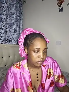 monahh stripchat live cam model