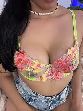 _Emily_Thompson_ stripchat live cam model