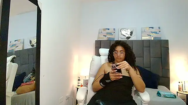 Isabelle_lov1999 stripchat live cam model