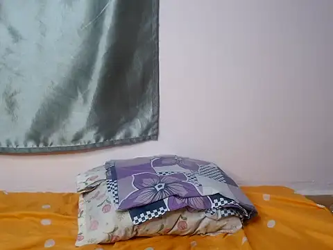 sexylucie_ stripchat live cam model