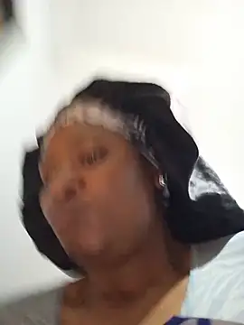 CocoBootyyy stripchat live cam model