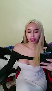 celest_yummy stripchat live cam model