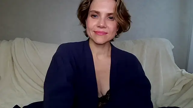 NatalieMoses stripchat live cam model