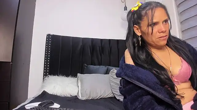 Bianca_seduction stripchat live cam model