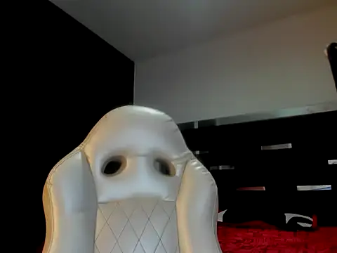Miranda_bigcock3 stripchat live cam model