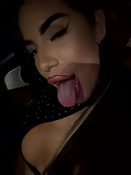 KimberShow stripchat live cam model