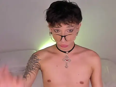 AndyWiilliams stripchat live cam model