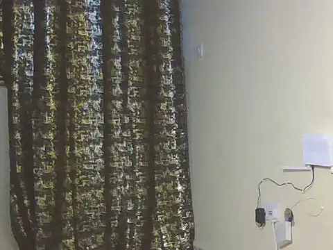 sexy_dee254 stripchat live cam model