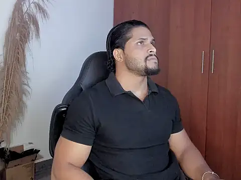evansdark01 stripchat live cam model