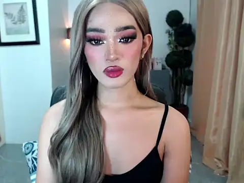 lavandermilk stripchat live cam model