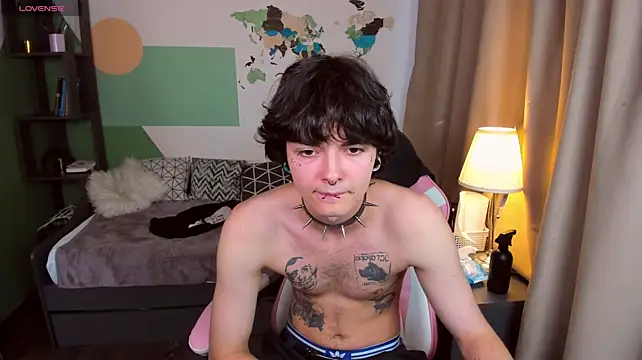 YoungHeartbroker stripchat live cam model