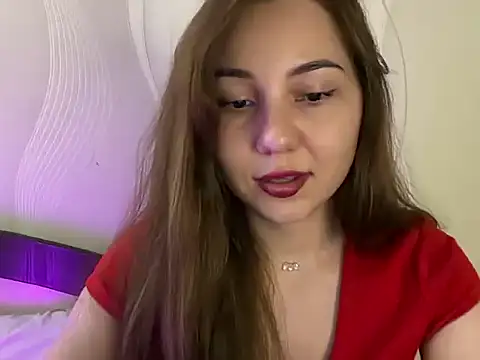 Nayvera stripchat live cam model