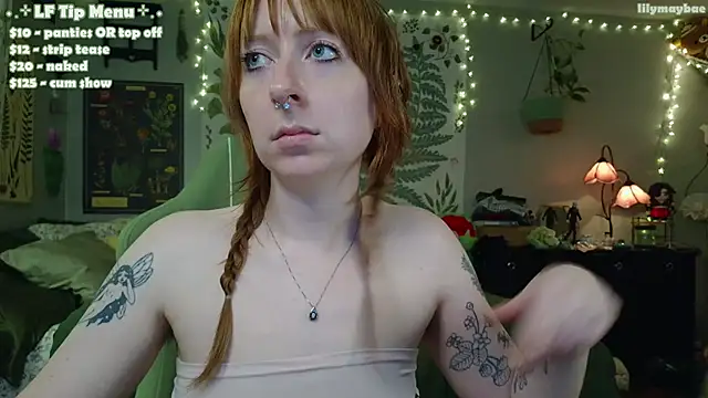 LilyMayBae stripchat live cam model