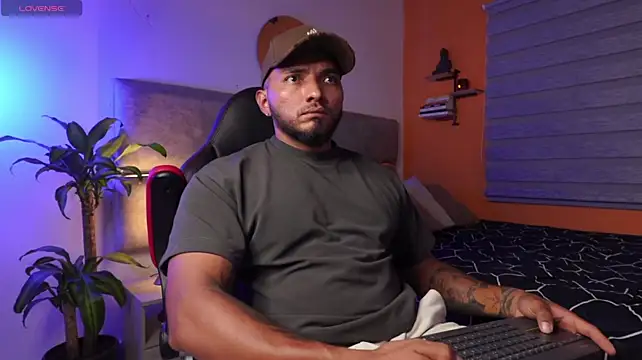 maximusclark1 stripchat live cam model