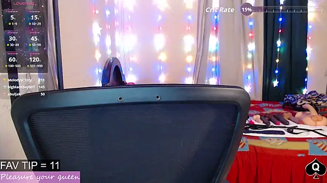 Robin_H00t_2 stripchat live cam model