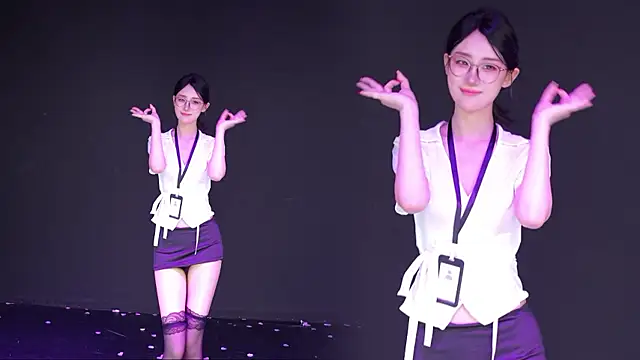 Apink-001 stripchat live cam model