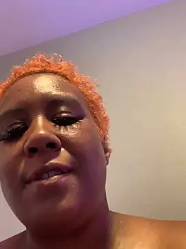 Nydialondon314 stripchat live cam model