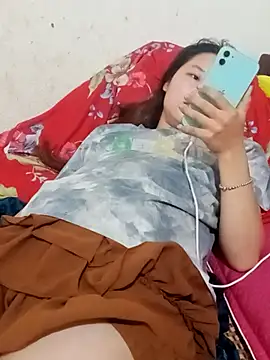 min2002a stripchat live cam model