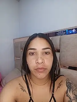jairely stripchat live cam model