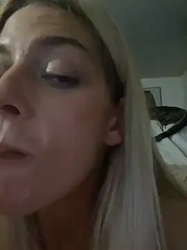 Bellalolahot stripchat live cam model