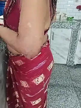 Shanu_Shah stripchat live cam model