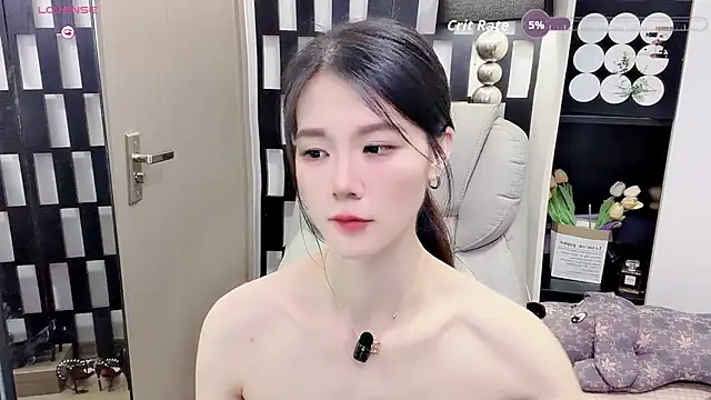 Yueyue-MM stripchat live cam model