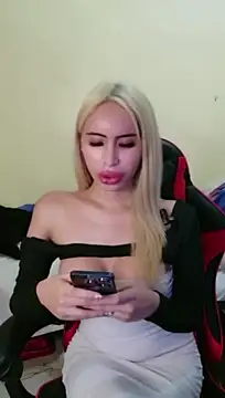 celest_yummy stripchat live cam model
