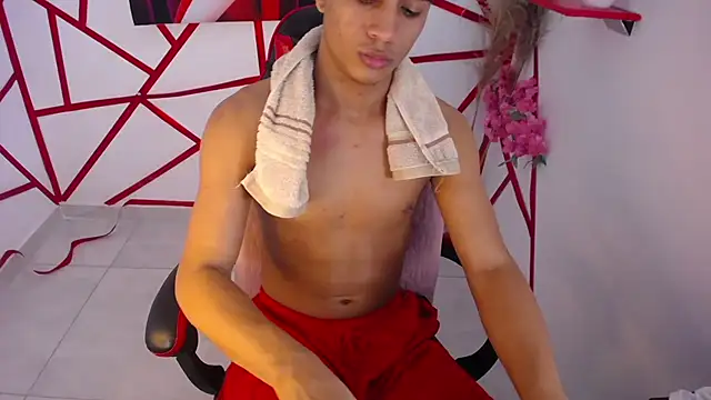 oliver-parker stripchat live cam model