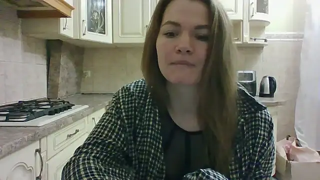 FionaXShine stripchat live cam model