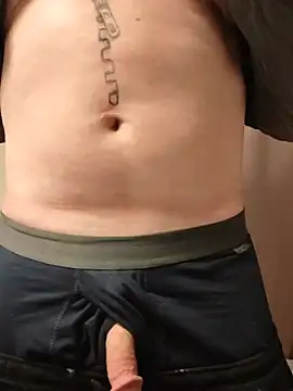 Cummaker69 stripchat live cam model