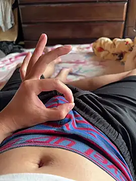 yoyoi_yoi stripchat live cam model