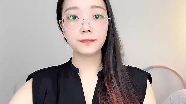vera999- stripchat live cam model