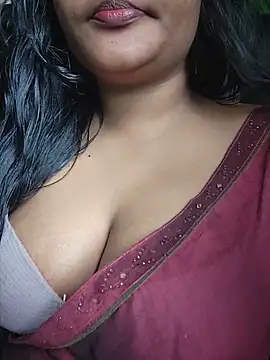 Aruna-1 stripchat live cam model