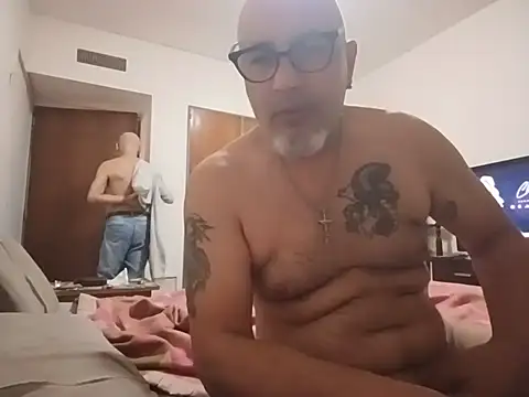 Toby2712 stripchat live cam model