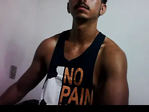 MagrinhoSaradoo stripchat live cam model