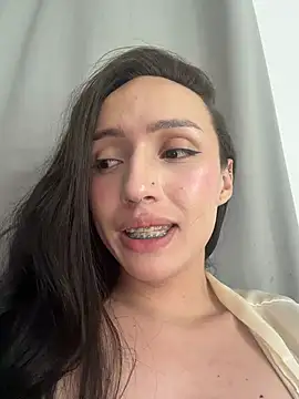 Im_lauritaa stripchat live cam model