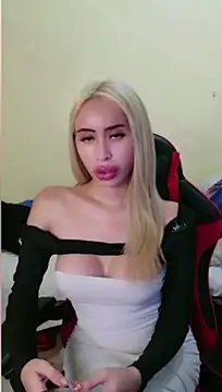 celest_yummy stripchat live cam model