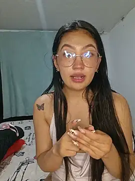 victoria_722 stripchat live cam model