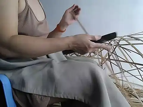 lilaesa stripchat live cam model