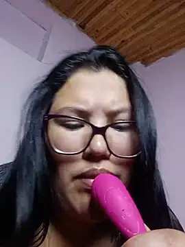 emmy_collin stripchat live cam model