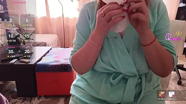 LybovNTV stripchat live cam model