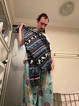 tallnerdyguy stripchat live cam model
