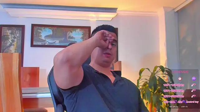 RJBarto stripchat live cam model