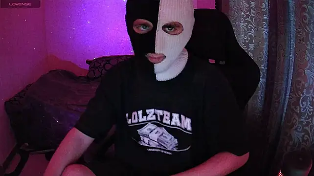 ZXCENSORED- stripchat live cam model