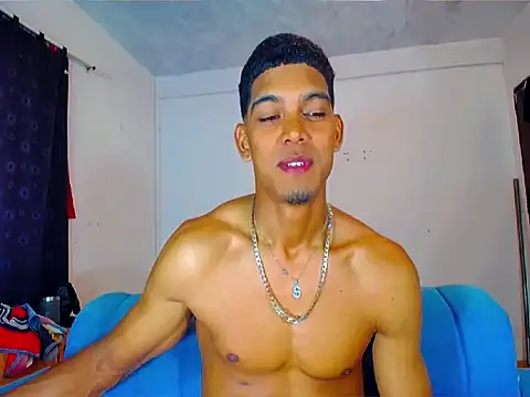theMyke101 stripchat live cam model