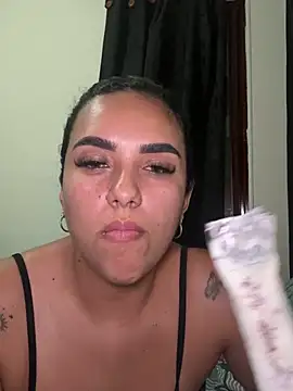 Damnhot26 stripchat live cam model